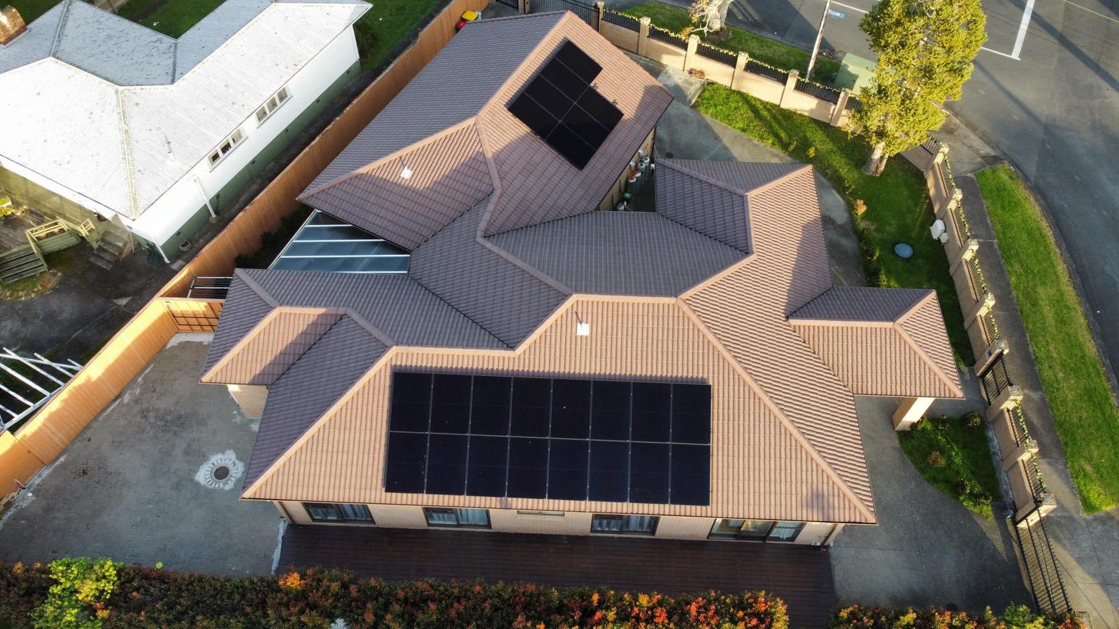10 kW residential solar system installed in Auckland Central