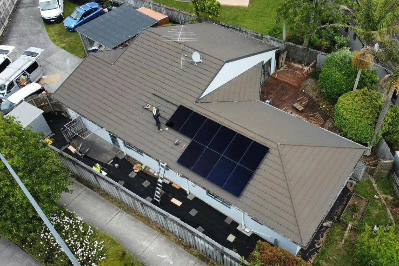 Home Solar in New Zealand: The Future of Energy Independence, Resilient Communities, and Smarter Living