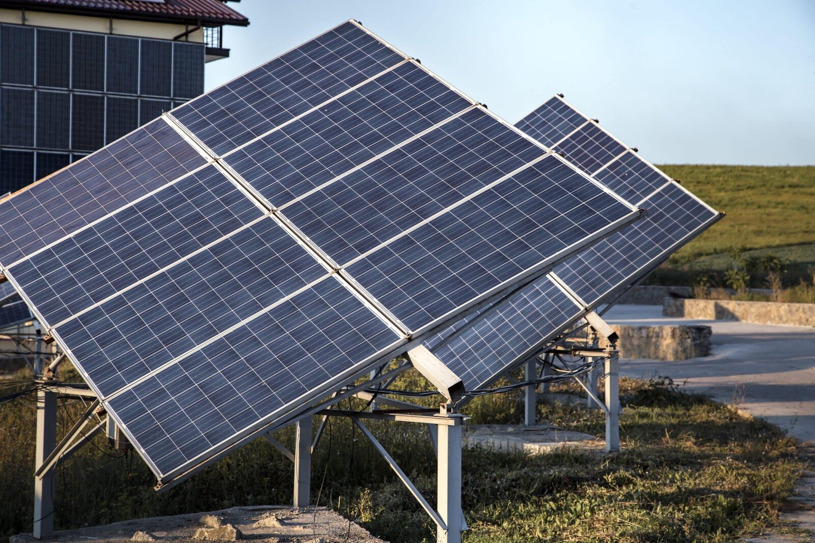 Why More Homes and Businesses Are Installing Solar Panels in Auckland